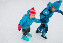 kids ice skating