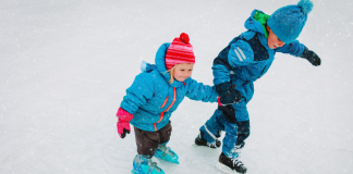 kids ice skating